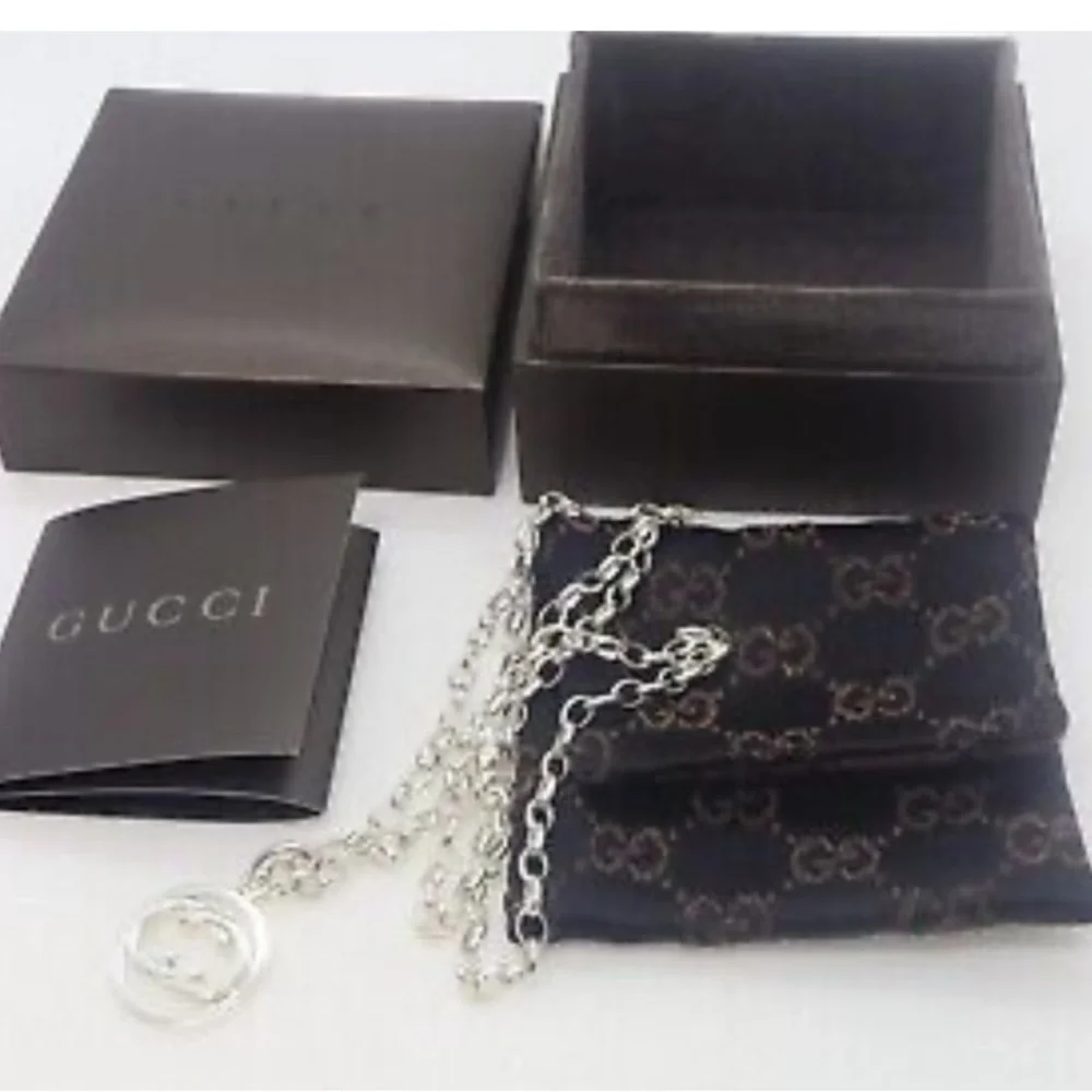 Stunning Gucci Luxury Necklace 925 Sterling Silver 21 inch long 💓